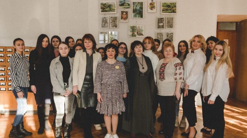 Участь у художній виставці «Дзеркальна течія»