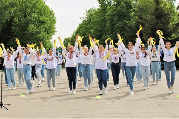 Вишиванка – наша суперсила: патріотичний благодійний захід до Дня вишиванки