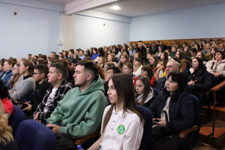 ДЕНЬ ВІДКРИТИХ ДВЕРЕЙ У ЛУЦЬКОМУ ПЕДАГОГІЧНОМУ КОЛЕДЖІ (ВІДЕОРЕПОРТАЖ)