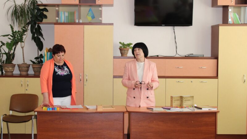 Майстер-клас «ФРЕБЕЛЬ-ПЕДАГОГІКА В ДІЇ» майстри: Марія ЗАМЕЛЮК, кандидат педагогічних наук, старший викладач кафедри теорії та методики дошкільної освіти; Світлана МІЛІЩУК, викладач кафедри теорії та методики дошкільної освіти