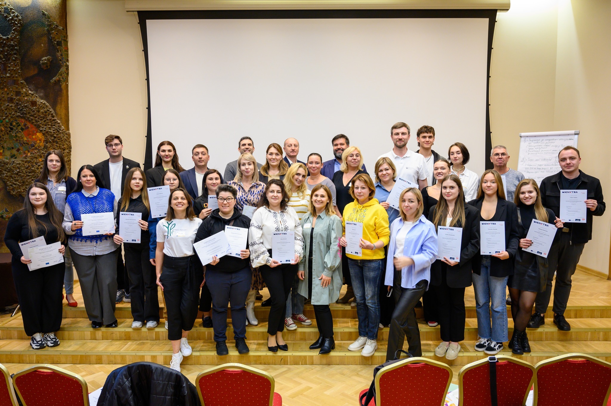 Ви зараз переглядаєте МІЖНАРОДНА КОНФЕРЕНЦІЯ «Молодіжна робота з переміщеною українською молоддю»(Варшава)