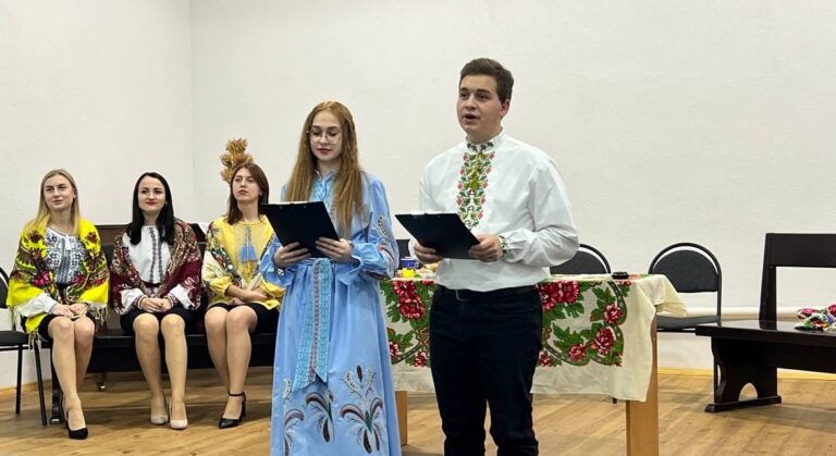 АНДРІЇВСЬКІ ВЕЧОРНИЦІ
