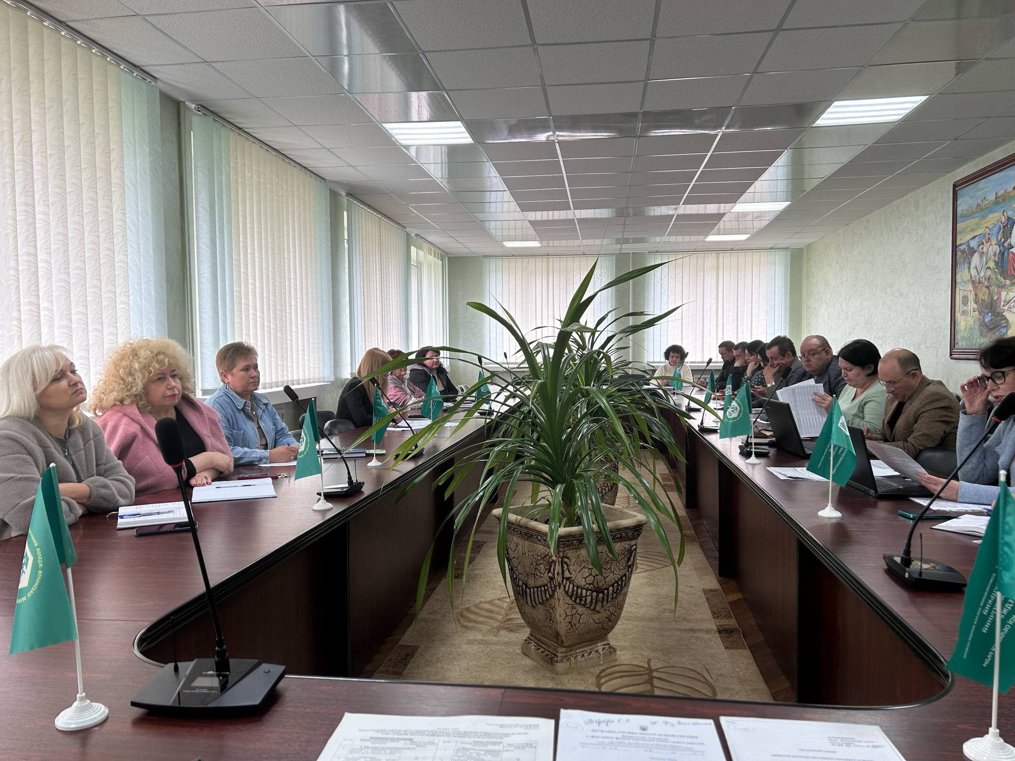 Ви зараз переглядаєте Засідання Методичної ради Луцького педагогічного фахового коледжу:  обговорення стратегічних освітніх питань