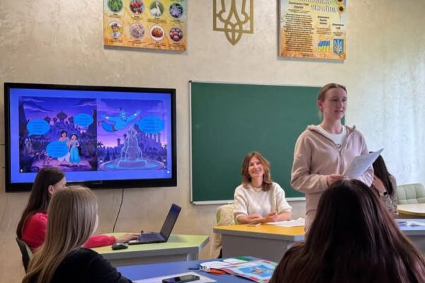 Круглий стіл «Розвиток медіаграмотності майбутніх учителів початкової школи в освітньому середовищі закладу вищої освіти»: Діалог практики та інновацій!