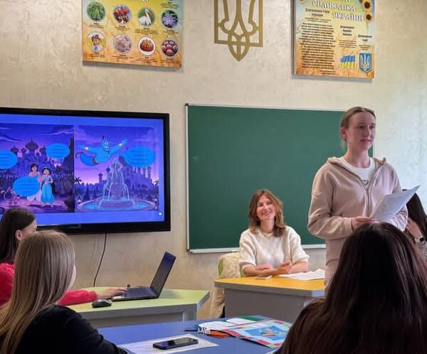 Круглий стіл «Розвиток медіаграмотності майбутніх учителів початкової школи в освітньому середовищі закладу вищої освіти»: Діалог практики та інновацій!