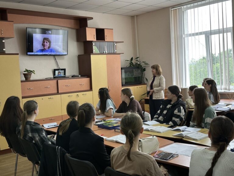 Гостьова лекція: у фокусі обговорення актуальна тема – «Навчання елементів грамоти дітей старшого дошкільного віку»