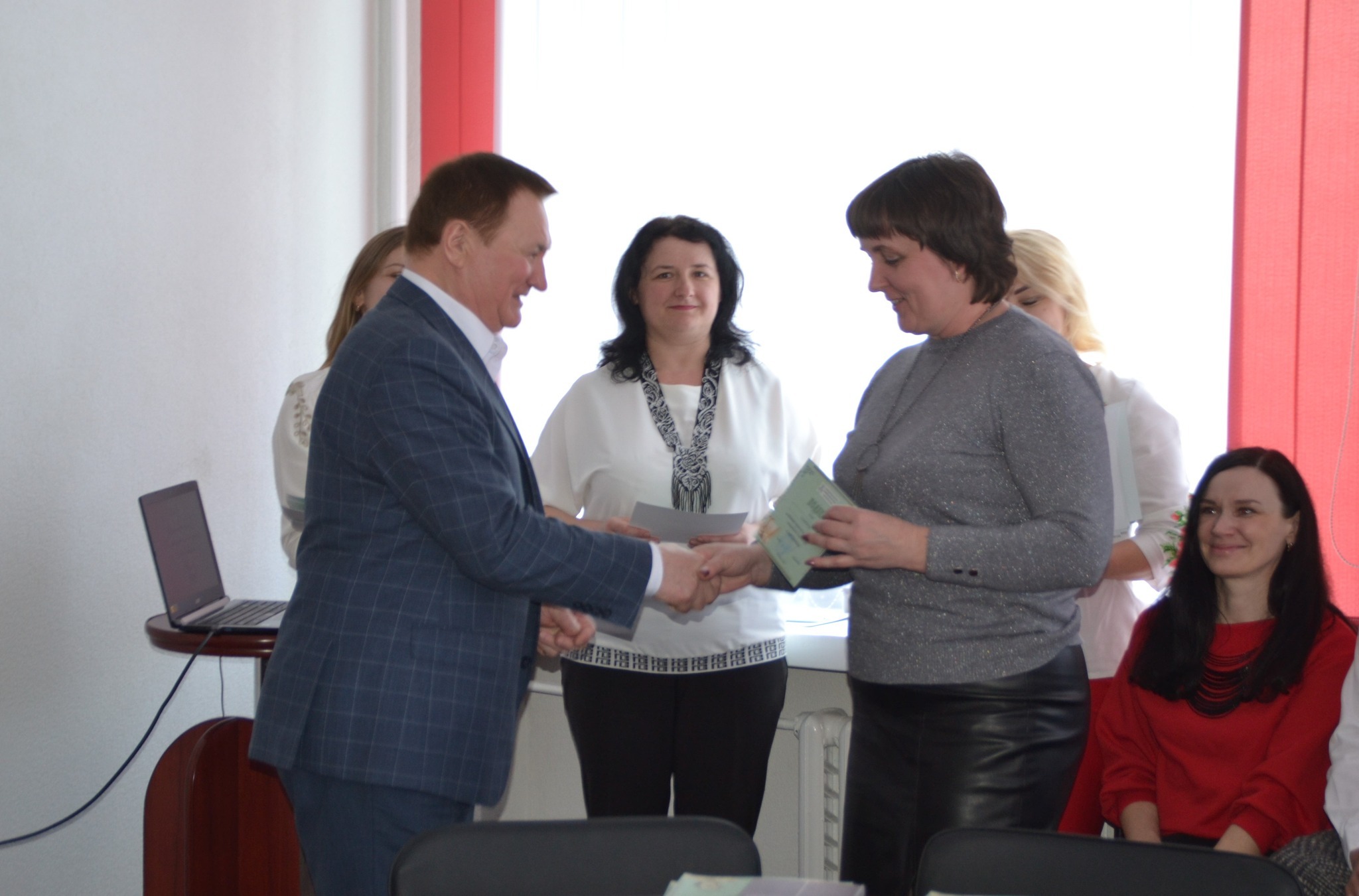 Ви зараз переглядаєте ВІДЗНАЧИЛИ ПЕРЕМОЖЦІВ І Літературно-мистецького онлайн-конкурсу  «СЛОВО ШЕВЧЕНКА» 