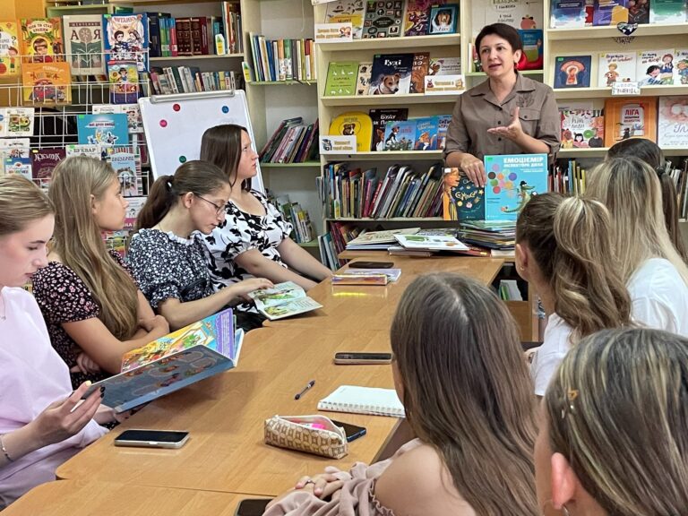 Лекція-екскурсія у Волинську обласну бібліотеку для дітей