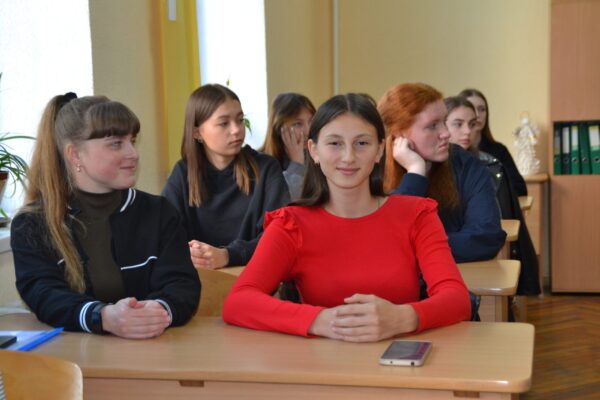 СТУДЕНТИ ПРОЗВІТУВАЛИ ПРО ЛІТНЮ ПЕДАГОГІЧНУ ПРАКТИКУ