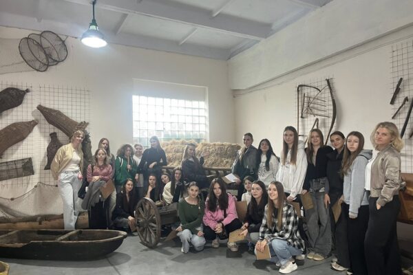 СТУДЕНТИ ВІДВІДАЛИ ЕТНОПАРК У ЛАДОМИРІЇ