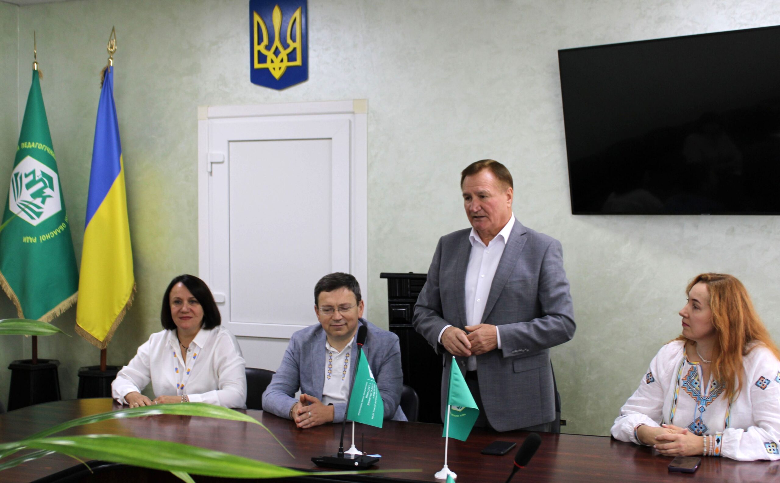 Ви зараз переглядаєте ОБМІН ДОСВІДОМ ТА ЗМІЦНЕННЯ ПАРТНЕРСЬКИХ ЗВ’ЯЗКІВ МІЖ ЗАКЛАДАМИ ВИЩОЇ ОСВІТИ