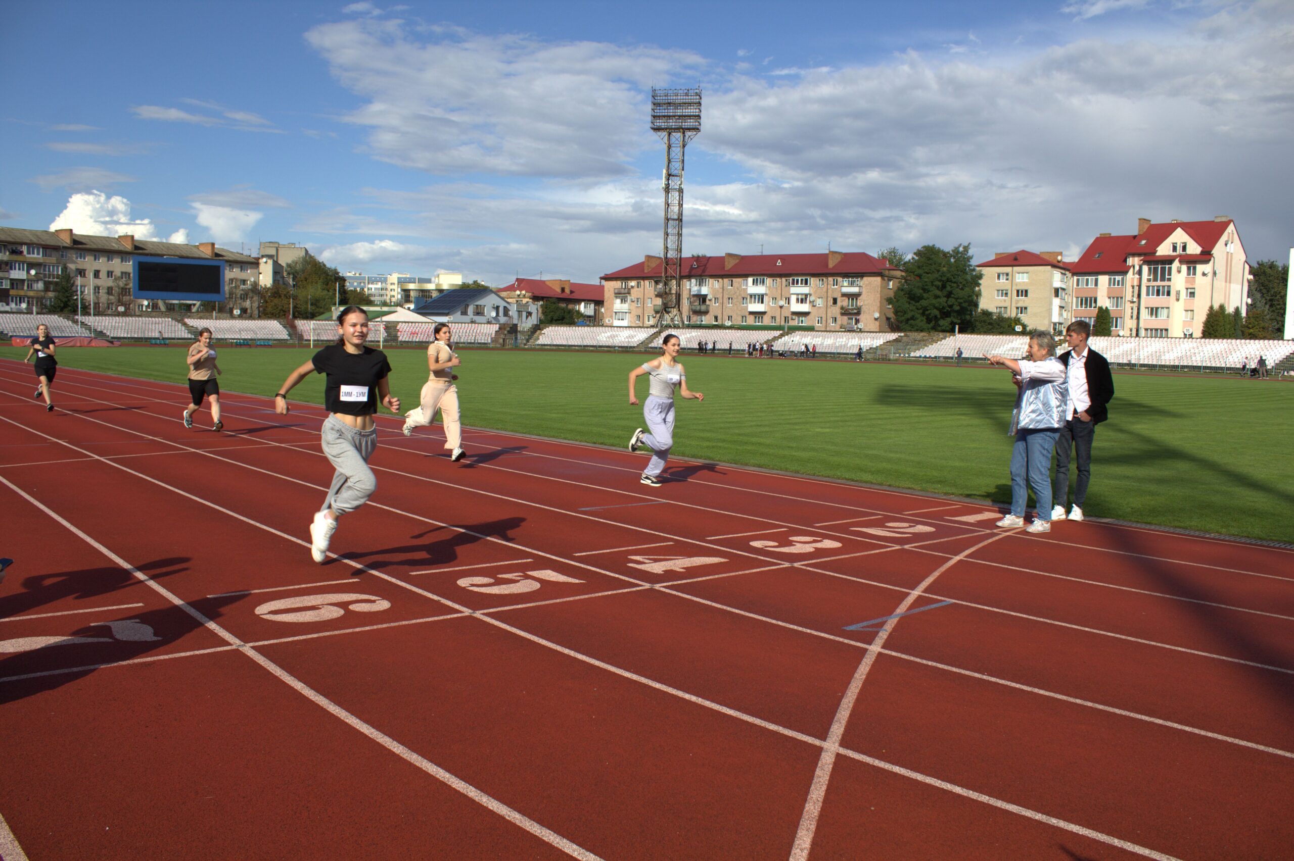 Ви зараз переглядаєте «СТАРТИ НАДІЇ» ПЕРШОКУРСНИКІВ (+ВІДЕО,ФОТО)