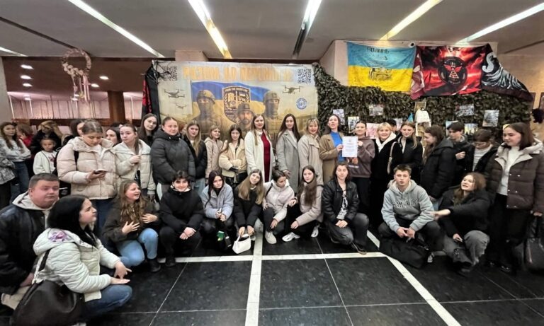 «ЛАНЦЮЖОК НЕЗЛАМНОСТІ»: ПІДТРИМКА УКРАЇНСЬКИХ ЗАХИСНИКІВ