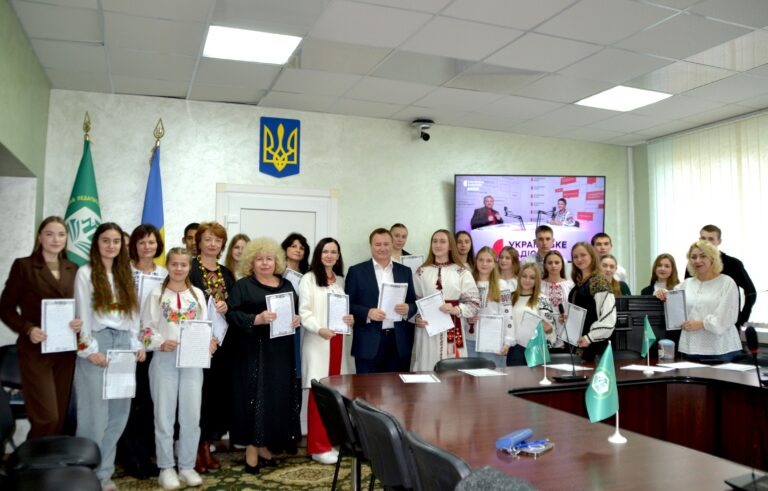 ТРАДИЦІЯ ЄДНАННЯ СЛОВОМ: РАДІОДИКТАНТ-2025