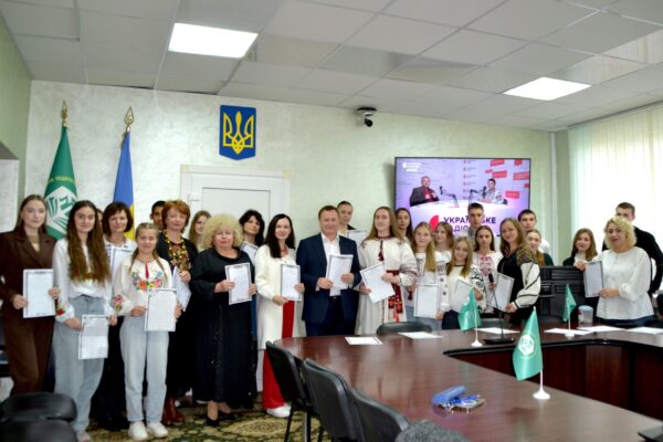 ТРАДИЦІЯ ЄДНАННЯ СЛОВОМ: РАДІОДИКТАНТ-2025