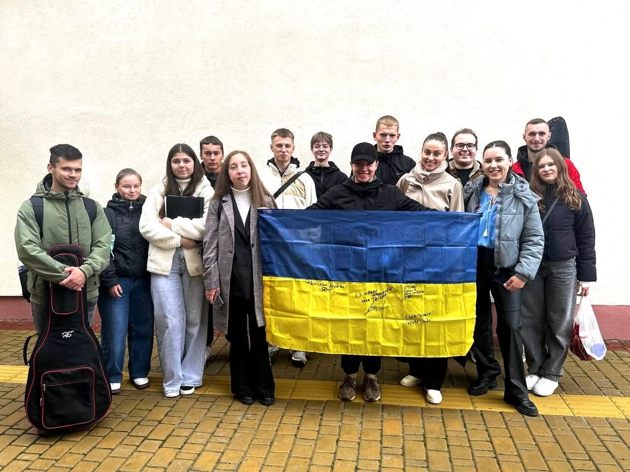 Ви зараз переглядаєте До Дня захисника та захисниць України