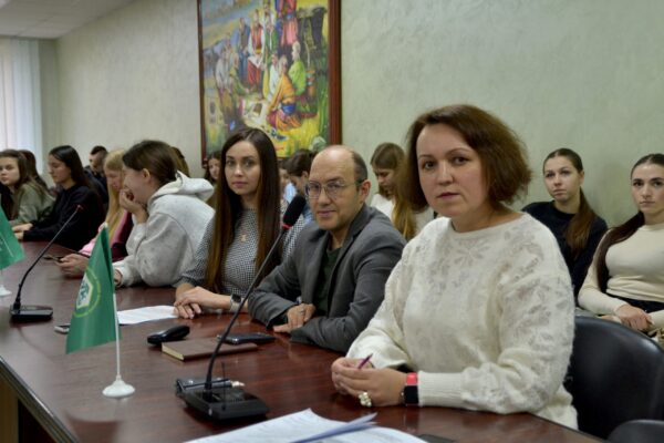 РОЛЬ ОСВІТИ У ЗБЕРЕЖЕННІ І РОЗВИТКУ УКРАЇНСЬКОЇ ДЕРЖАВНОСТІ