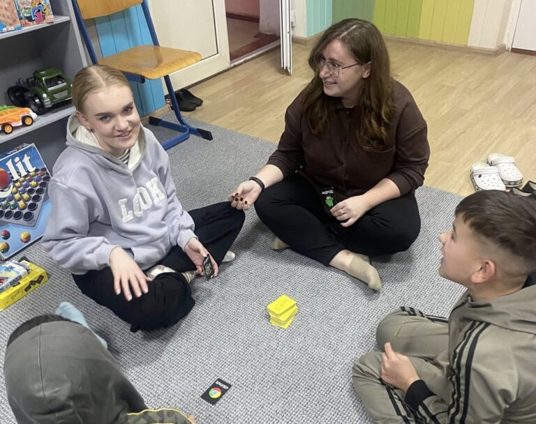 ІГРОВІ СЕСІЇ ДЛЯ ДІТЕЙ: СТУДЕНТИ КОЛЕДЖУ  ПРОДОВЖУЮТЬ ВОЛОНТЕРСЬКУ ДІЯЛЬНІСТЬ