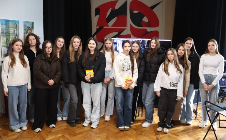 МОВНИЙ КВІЗ «ЄДИНИЙ СКАРБ У ТЕБЕ – РІДНА МОВА…» ,ДО ДНЯ УКРАЇНСЬКОЇ ПИСЕМНОСТІ ТА МОВИ