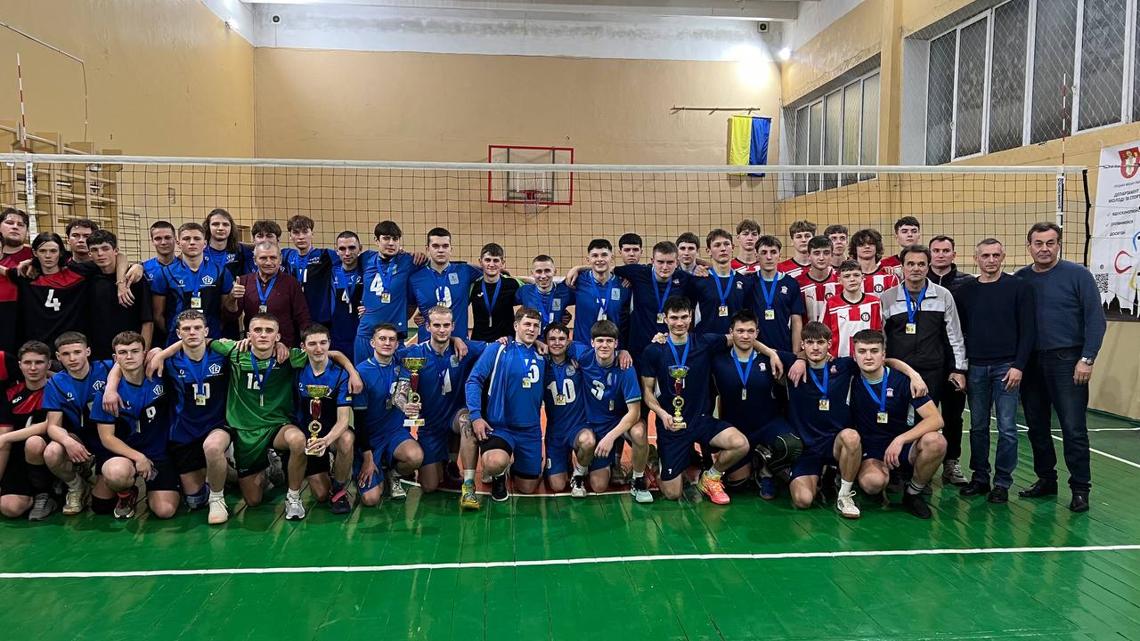 Ви зараз переглядаєте ВОЛЕЙБОЛІСТИ ЛУЦЬКОГО ПЕДАГОГІЧНОГО ІНСТИТУТУ – ЧЕМПІМПІОНИ ЛУЦЬКА! (+ФОТО)