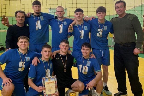 СРІБНІ ПРИЗЕРИ ВСЕУКРАЇНСЬКОГО ТУРНІРУ З ВОЛЕЙБОЛУ