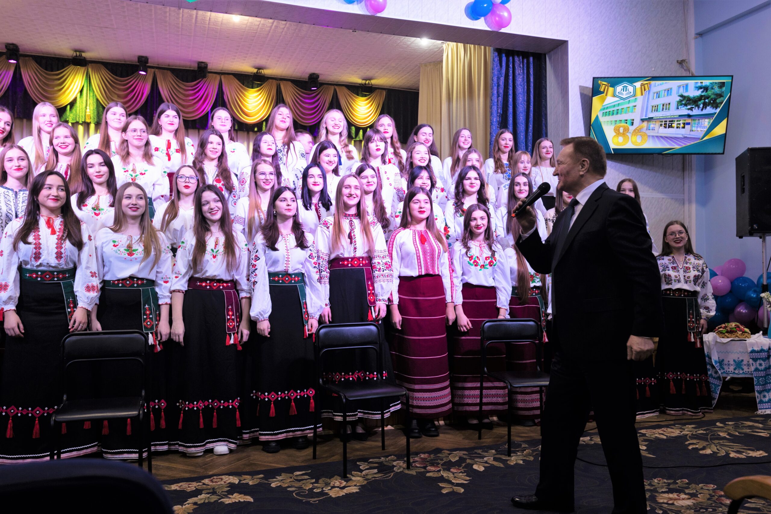 Ви зараз переглядаєте 86 РОКІВ ЛІДЕРСТВА В ОСВІТІ: РАЗОМ ТВОРИМО МАЙБУТНЄ (+ФОТО, ВІДЕО)