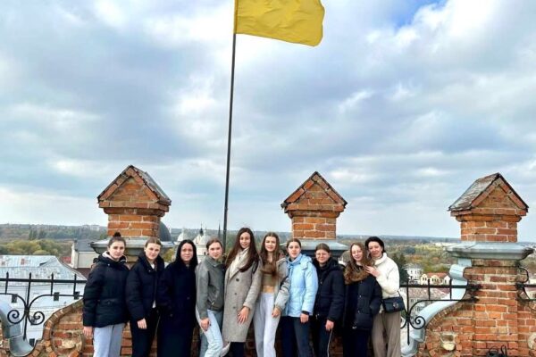 Історію найкраще вивчати там, де вона оживає – серед мурів, що пам’ятають події світового масштабу!