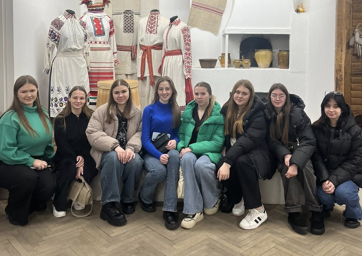 Ви зараз переглядаєте КОЛО ЧАСУ: МАНДРИ УКРАЇНСЬКОЮ КУЛЬТУРОЮТА ТРАДИЦІЯМИ