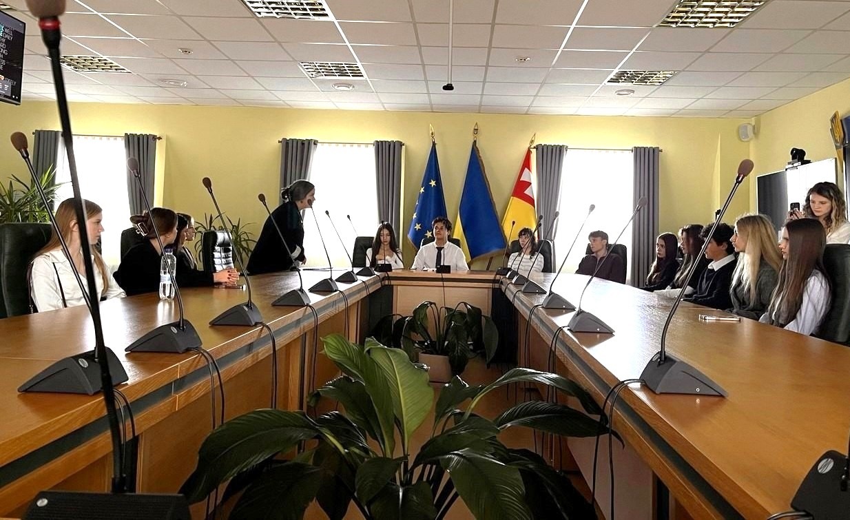 Ви зараз переглядаєте МОЛОДЬ І САМОВРЯДУВАННЯ:  СТАЖУВАННЯ У ВИКОНАВЧИХ ОРГАНАХ ЛУЦЬКОЇ МІСЬКОЇ РАДИ