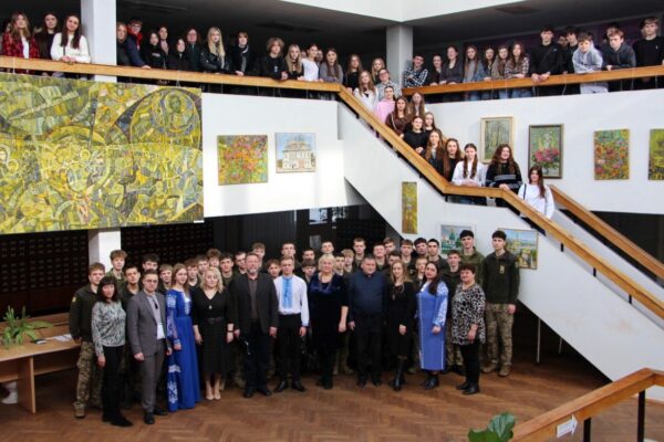 ВЕЧІР ПАМ’ЯТІ ГЕРОЇВ НЕБЕСНОЇ СОТНІ