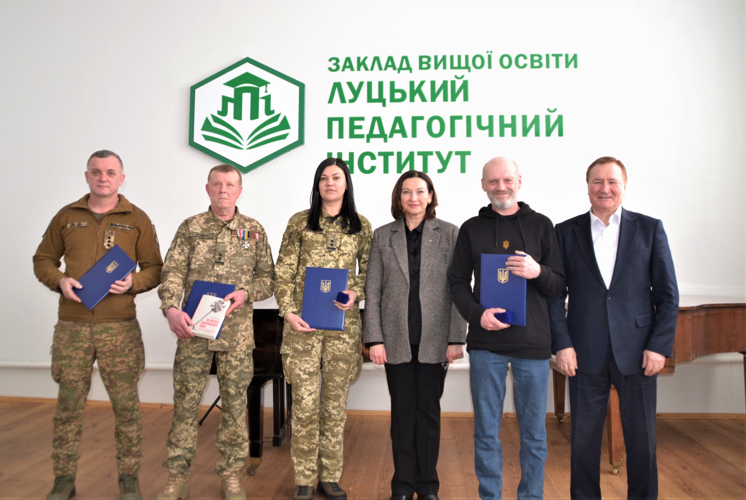 Ви зараз переглядаєте ДЕНЬ ВІЙСЬКОВОГО ЖУРНАЛІСТА