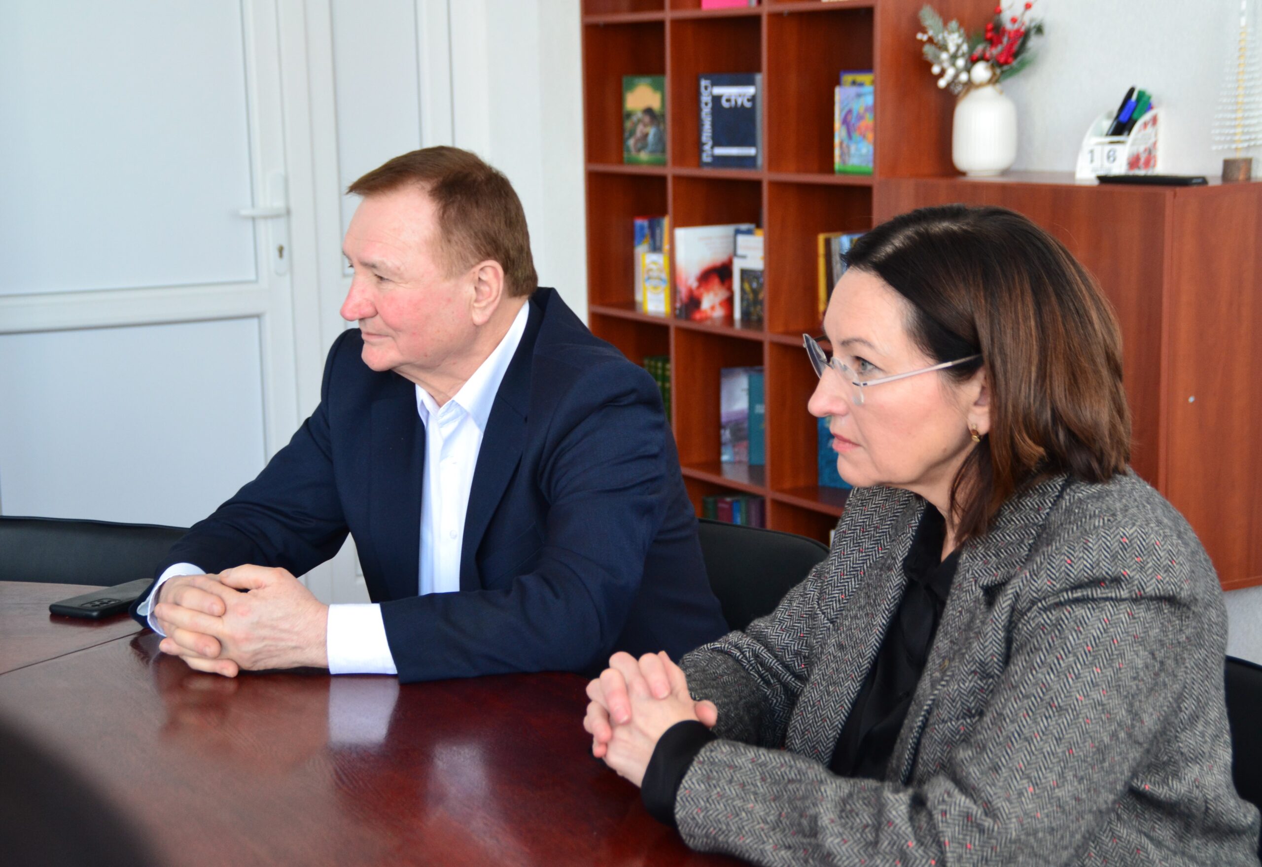 Ви зараз переглядаєте ОБГОВОРЕННЯ НОВОЇ ОСВІТНЬОЇ ПРОГРАМИ ПОЧАТКОВОЇ ОСВІТИ В МЕЖАХ НУШ