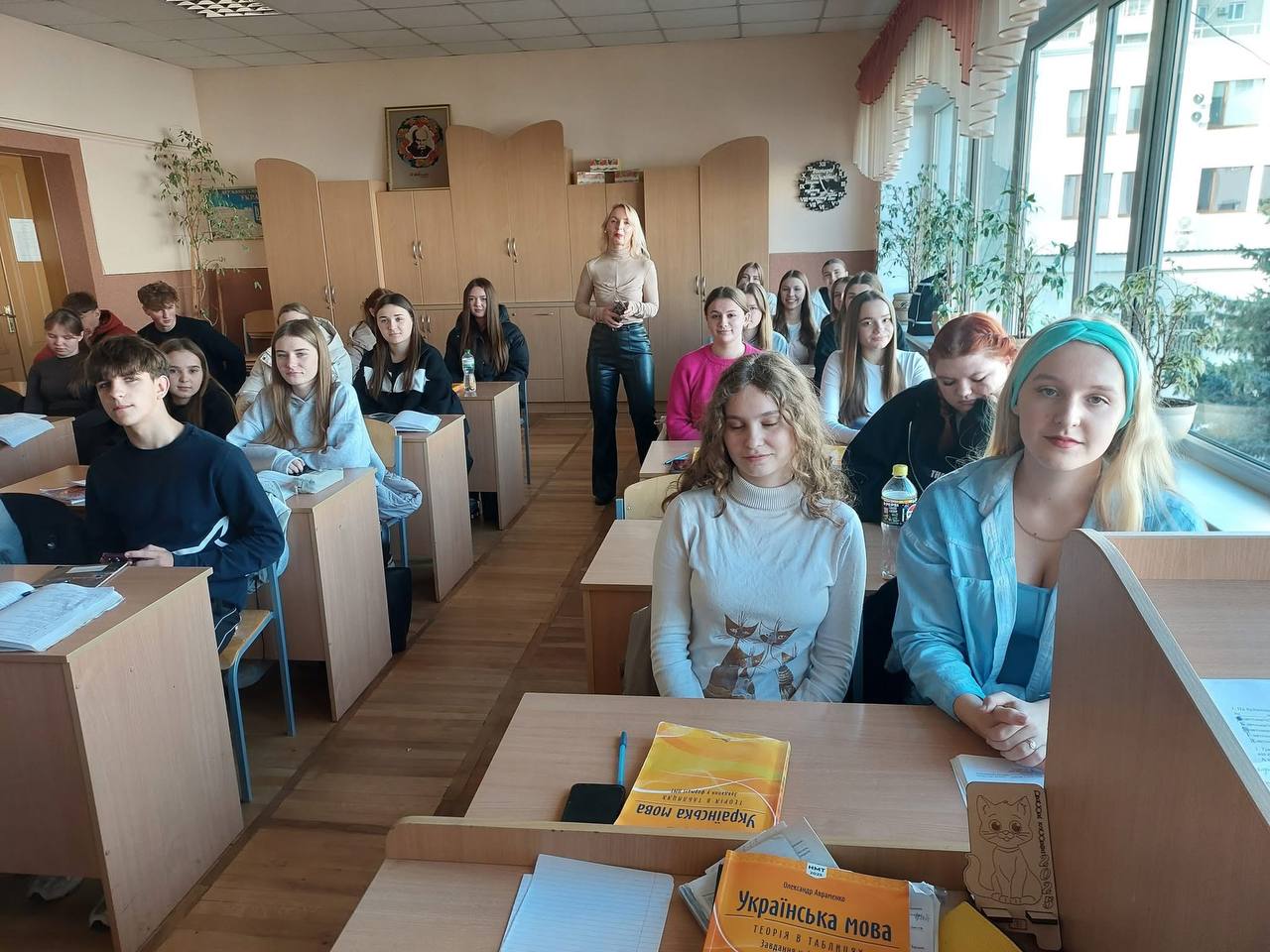 Ви зараз переглядаєте Репродуктивне здоров’я без міфів: зустріч студентів із лікарем-гінекологом