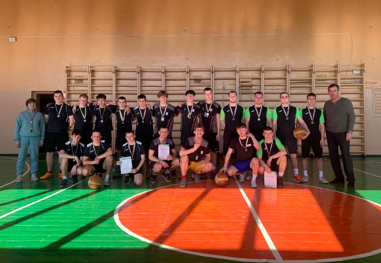 Ви зараз переглядаєте ЧЕМПІОНАТ ЛУЦЬКОГО ПЕДАГОГІЧНОГО ІНСТИТУТУ З БАСКЕТБОЛУ