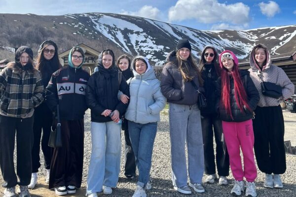 НАВЧАННЯ ЛІДЕРІВ: ПРАКТИЧНИЙ ДОСВІД В СЕРЦІ КАРПАТ