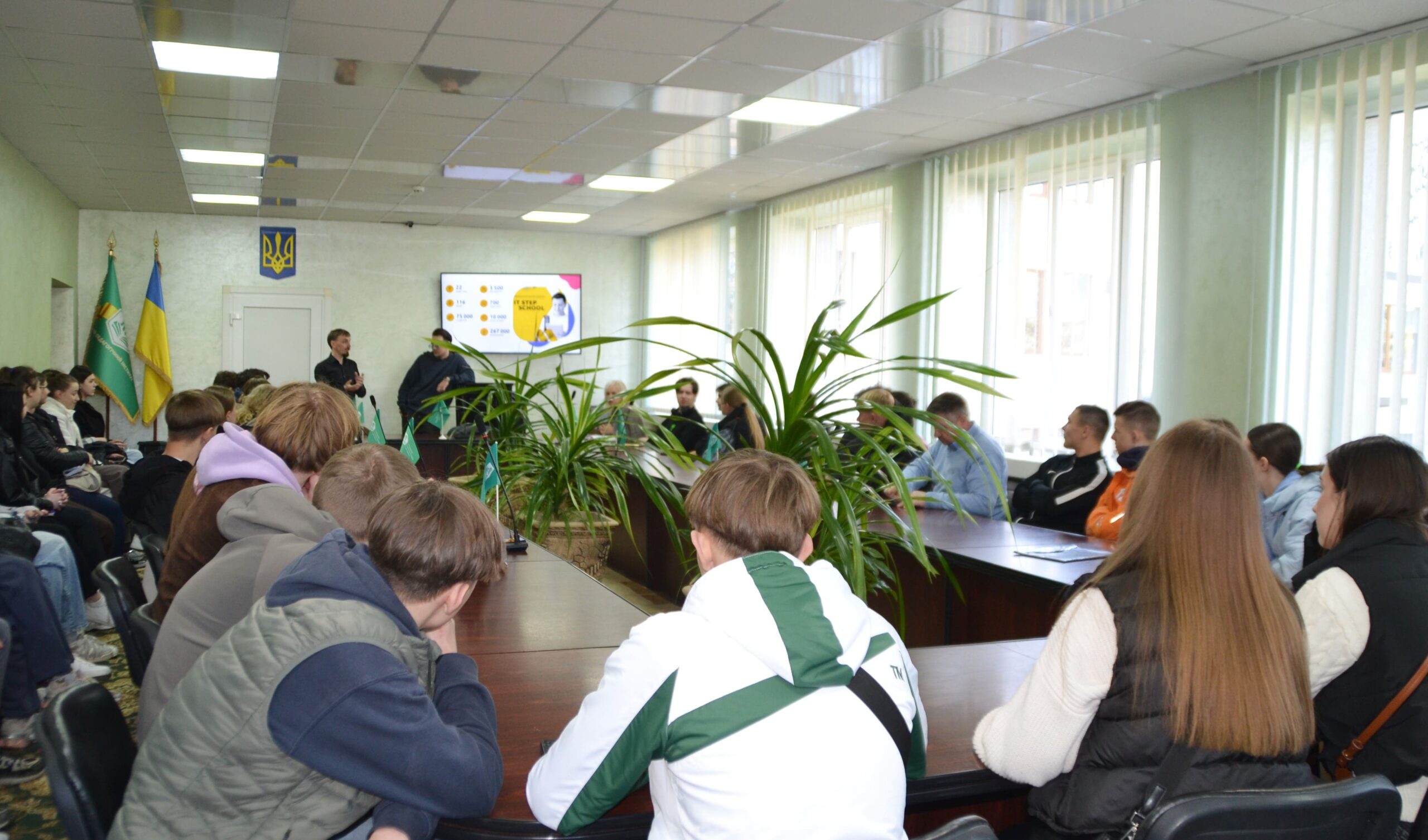 Ви зараз переглядаєте СПІВПРАЦЯ З ПОТЕНЦІЙНИМИ РОБОТОДАВЦЯМИ