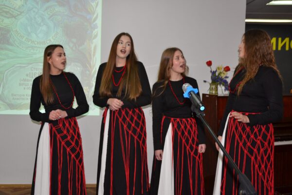 МУЗИЧНЕ МЕРЕЖИВО