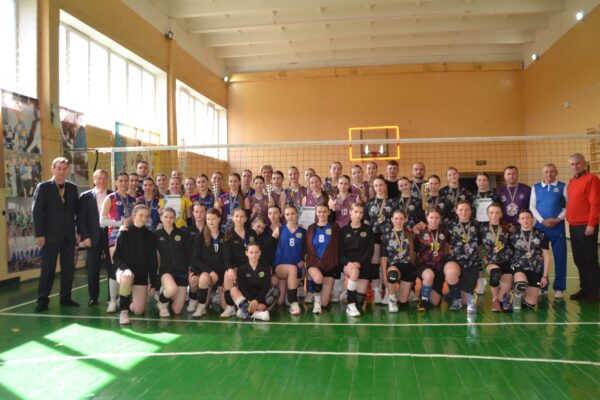 ВОЛЕЙБОЛЬНИЙ ТУРНІР «ВОЛИНЬ ЗУСТРІЧАЄ ДРУЗІВ» ВИЗНАЧИВ СИЛЬНІШИХ