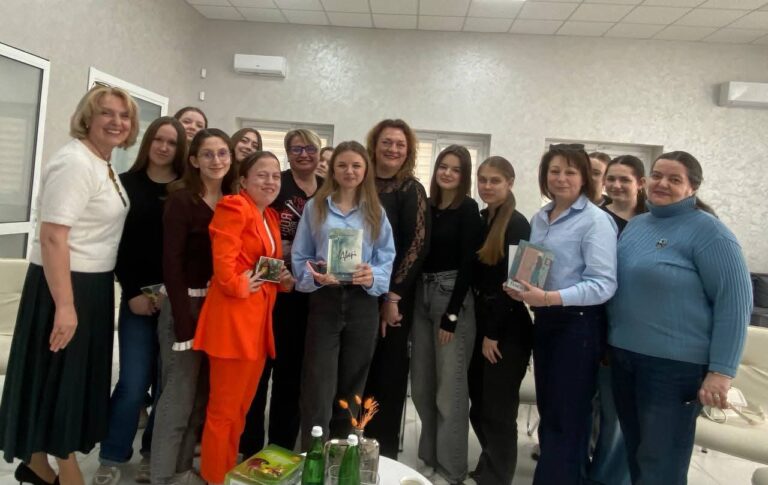 ЖИВЕ СЛОВО, ЩО ОБ’ЄДНУЄ: ПРОЄКТ #ДВІТЬОТІНАТОЙОТІ У ЛУЦЬКУ