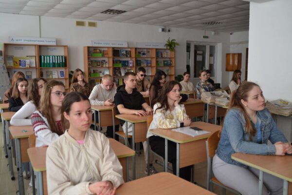 СТУДЕНТИ-МУЗИКАНТИ ПОДІЛИЛИСЬ ДОСВІДОМ ПЕДДИПЛОМНОЇ ПРАКТИКИ