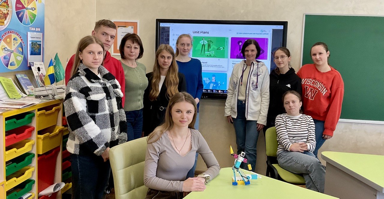 Ви зараз переглядаєте РОБОТОТЕХНІКА В ПІДГОТОВЦІ МАЙБУТНІХ УЧИТЕЛІВ ПОЧАТКОВОЇ ШКОЛИ