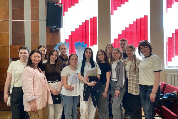 «СВІТ ЧЕКАЄ КРИЛАТИХ»: ПРЕЗЕНТАЦІЯ ОСВІТНЬОЇ ПРОГРАМИ