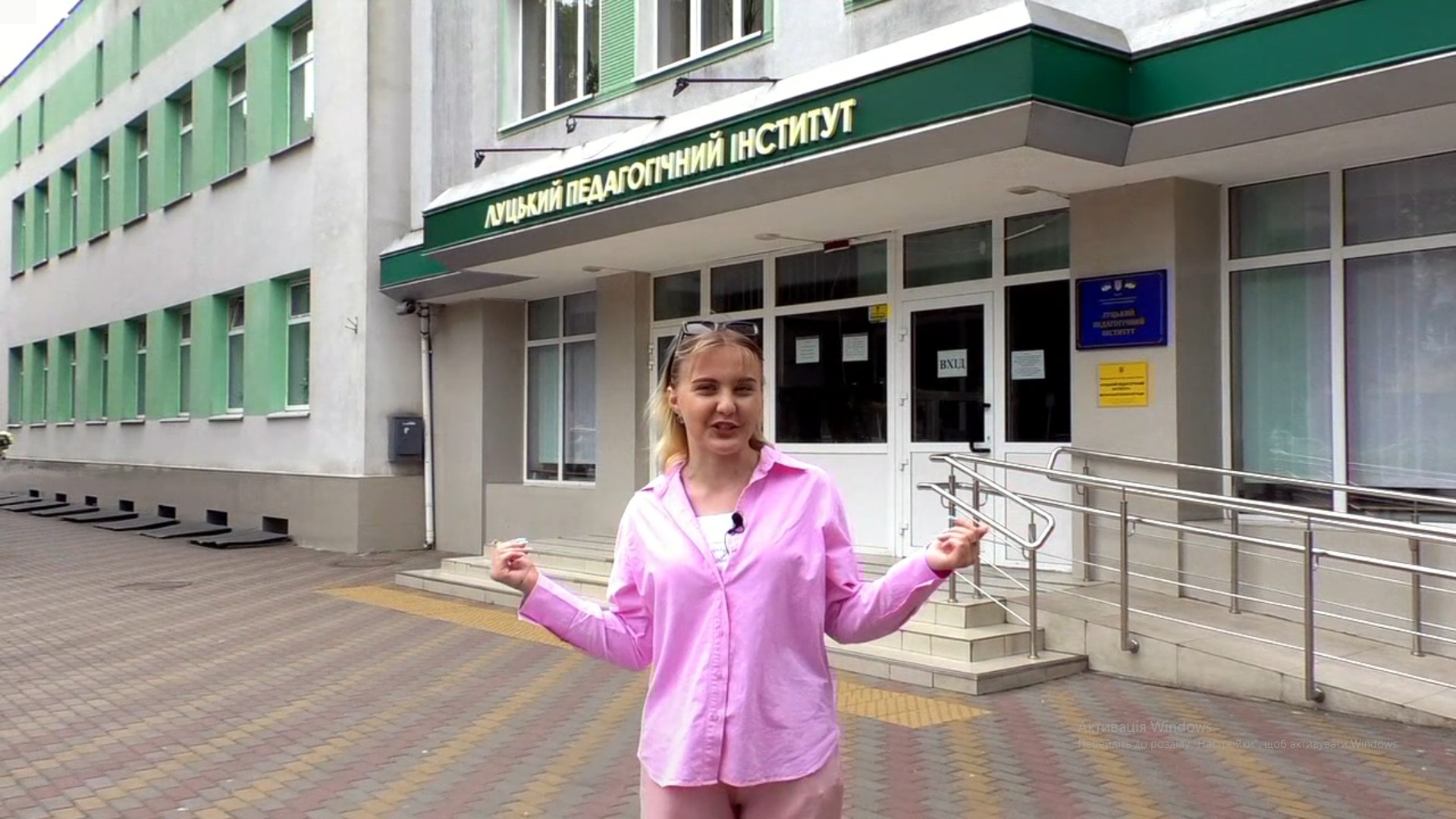 Video thumb